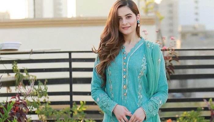 Aiman Khan shares touching snap with family