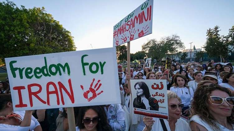 Students rally as Iran protests enter third week