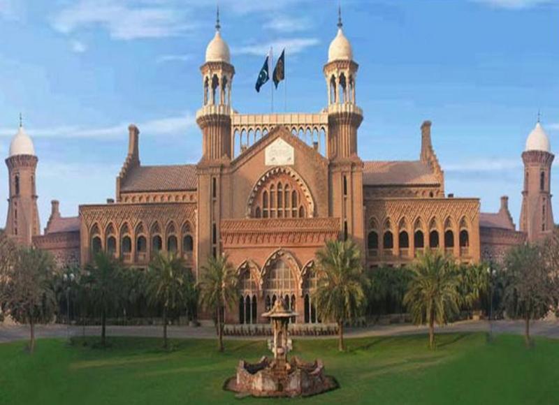 LHC tells Imran to appear before court for bail
